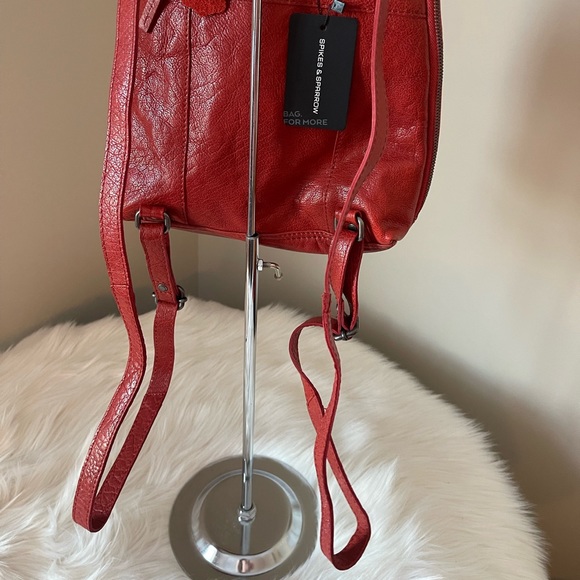 Spikes & Sparrow Leather Backpack (NEW) - Picture 11 of 12